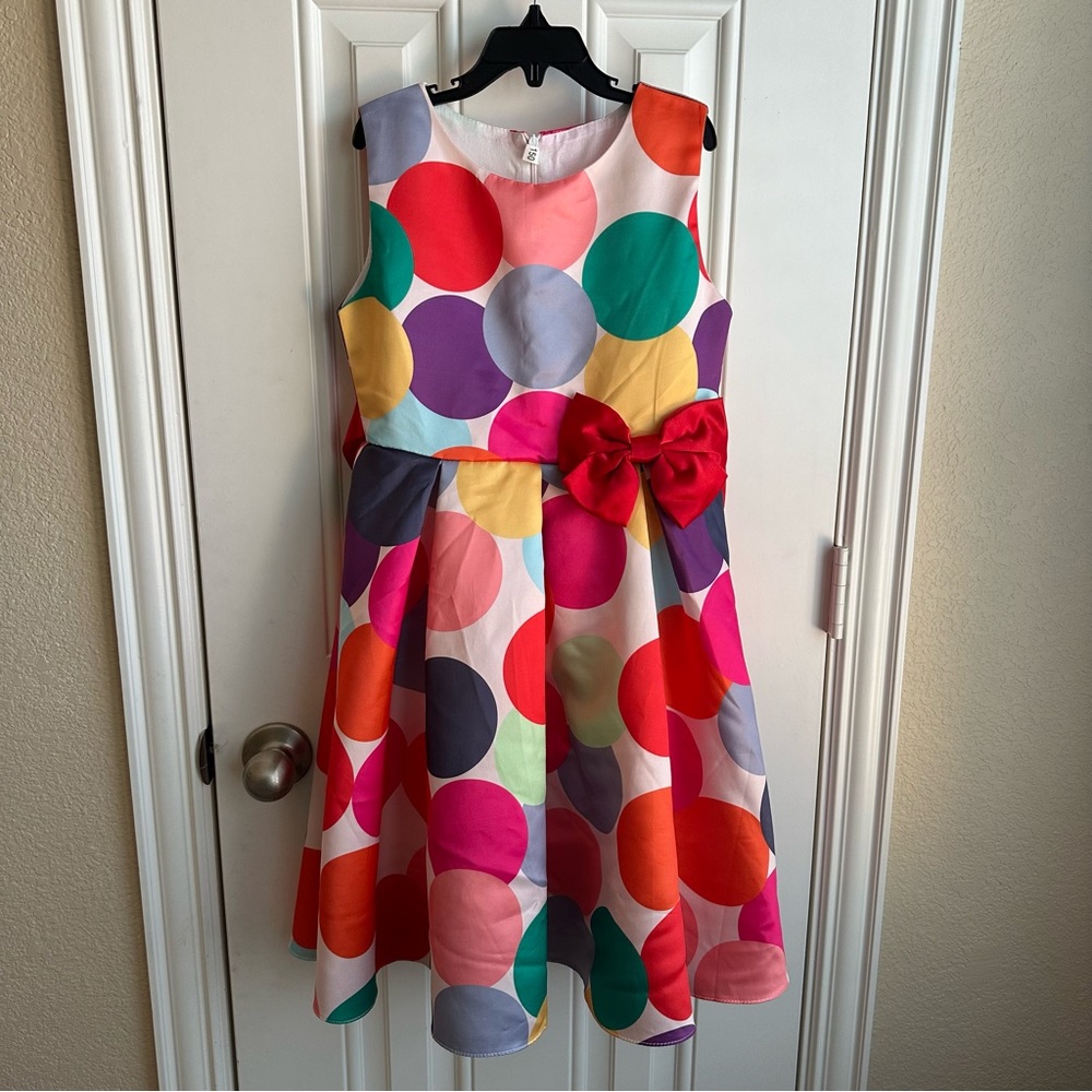 Girl formal polka dot dress in Size 150 (8-10years)